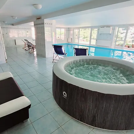 Wellness Aqua House Praga